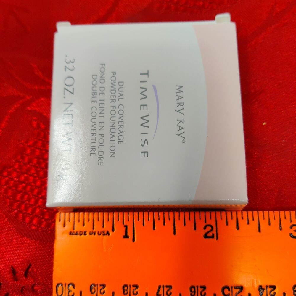 Mary Kay Timewise Dual Coverage Powder Foundation Beige 300 - 8926 NOS - Picture 8 of 10